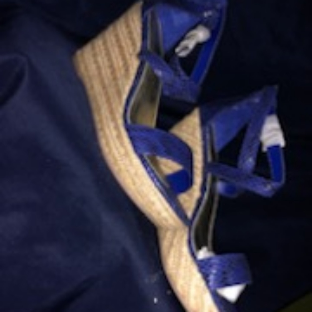 Sandals - Picture 3 of 4
